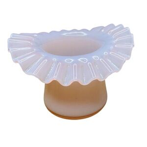 Vintage Used Fenton‎ Art Glass Light Pink Ruffled Vase Peach Blow Decorative